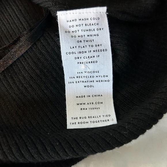 AYR 90s Sweater Vest - Picture 6 of 7